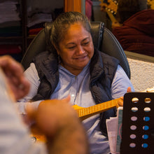 Load image into Gallery viewer, Guitar beginner's course (8 lessons)