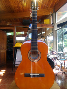 Guitarra acústica nylon BILBAO 39" + funda BIL-44